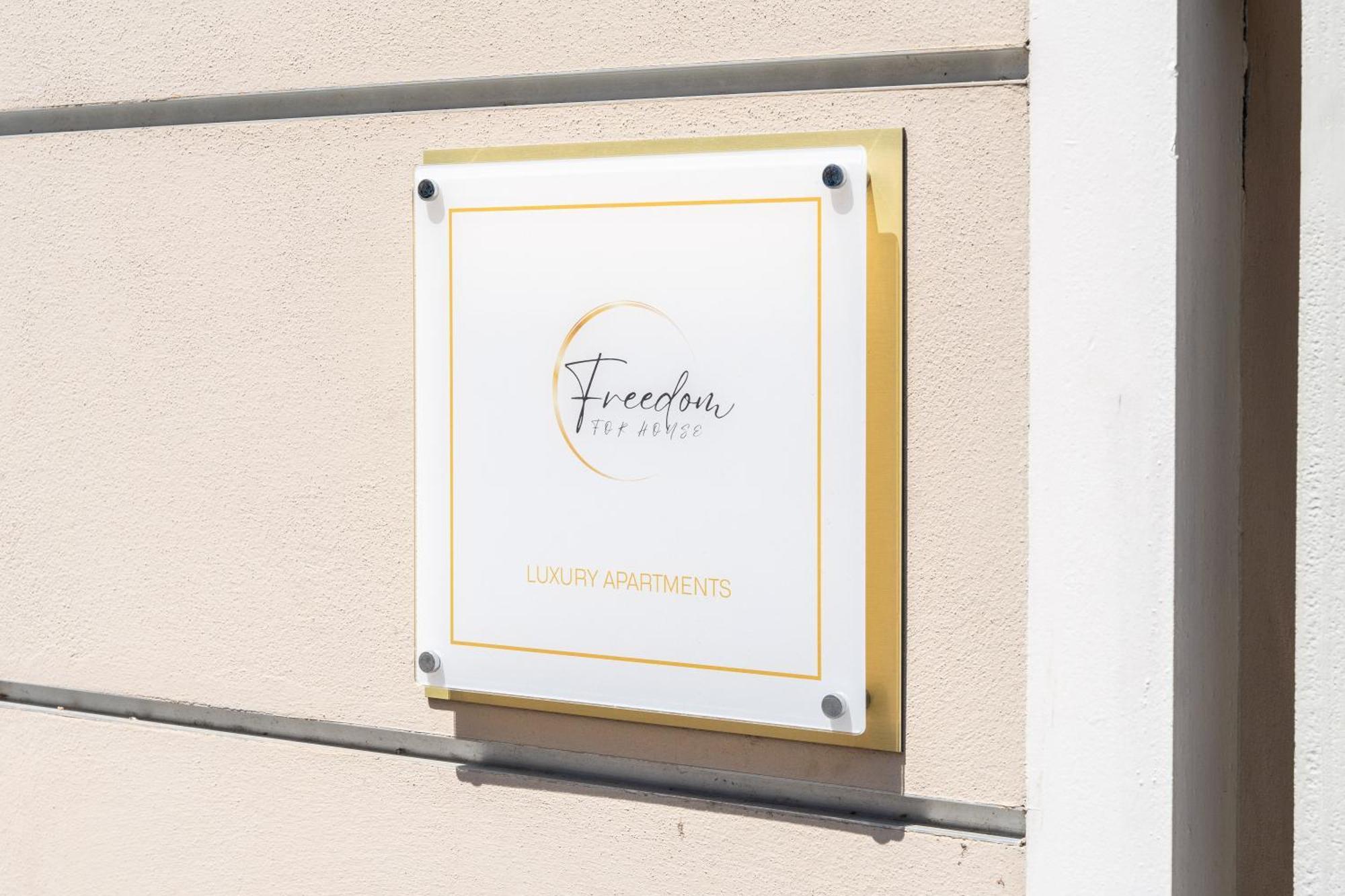 Appartamento Di Lusso In Centro - Freedom Gli Artisti Болонья Экстерьер фото